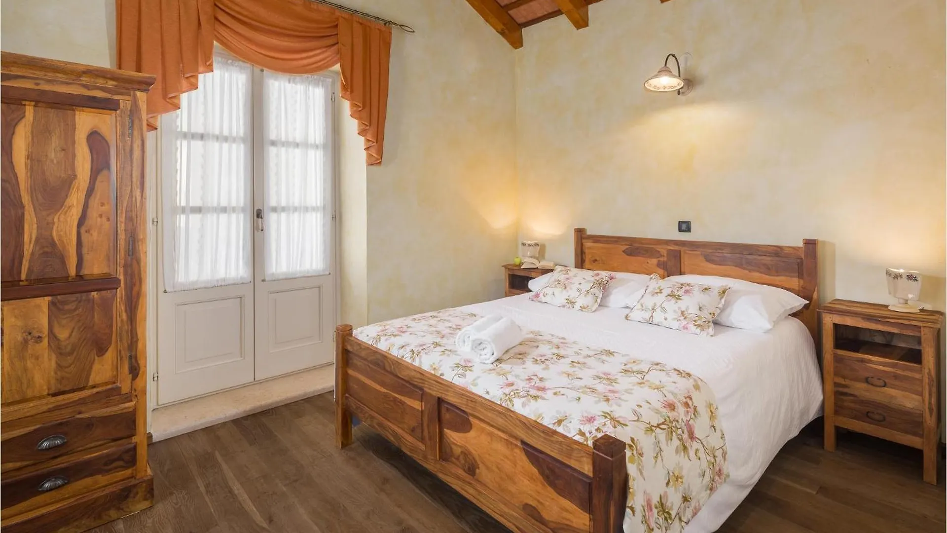 Holiday home Nice Home In Tinjan With Jacuzzi Croatia
