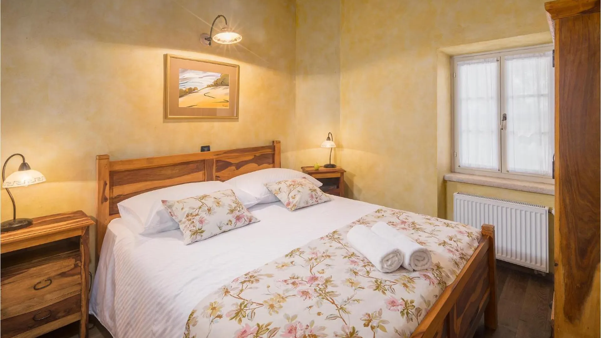 Nice Home In Tinjan With Jacuzzi Holiday home